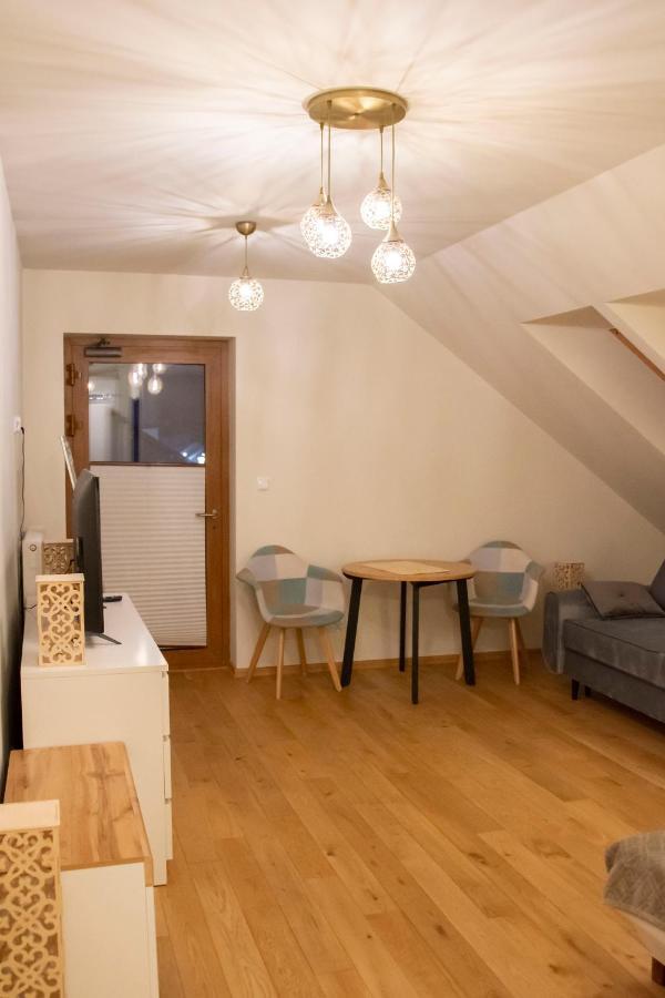 Dom Miodu I Wina Apartman Muszyna Kültér fotó
